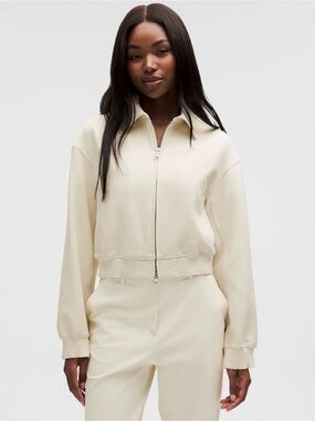 NWT Lululemon Daydrift Bomber Jacket
LTIV XS